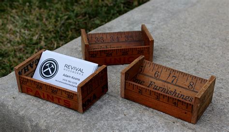 diy wooden business card holder.